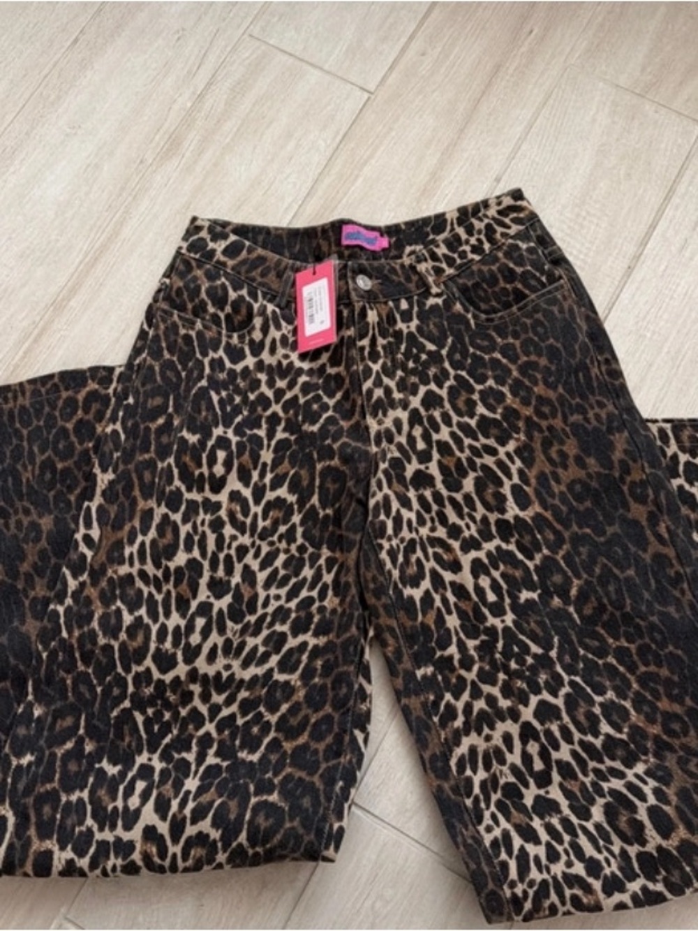 Edikted Cheetah jeans